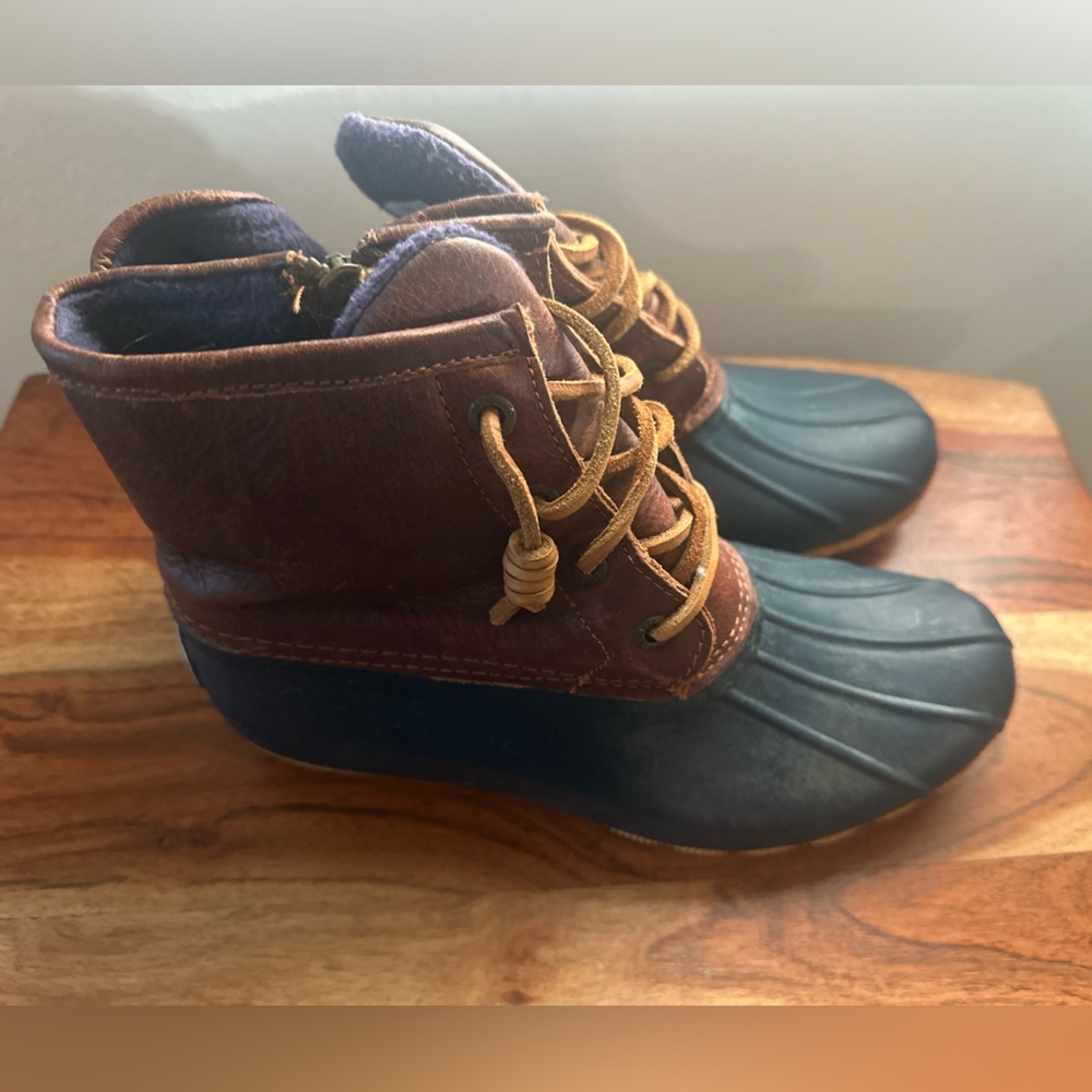Used Sperry Top Sider Women’s Rain Boots. Size 5.5. STS91175